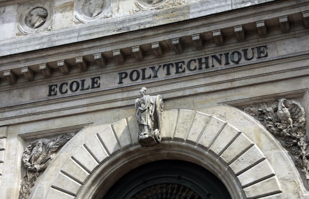 Façade de l'école Polytechnique à Paris