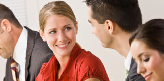 Cadres : les secteurs qui cherchent à recruter