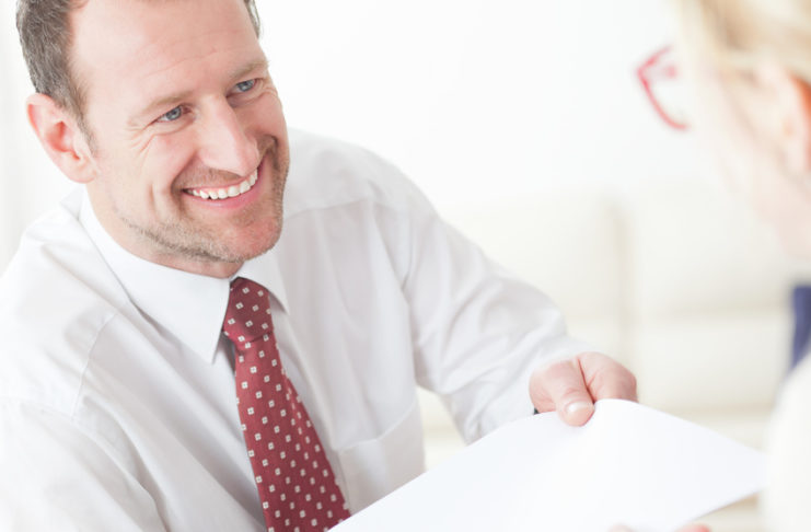 Comment recruter un cadre sans dépenser une fortune