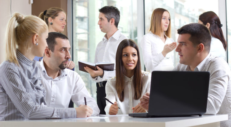 Cadres au pays de la réunionite : vous décrochez au bout de 52 minutes