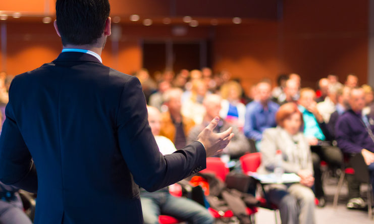 Réussir une présentation : les phrases à éviter pour convaincre