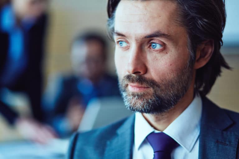 Rémunération du dirigeant : arbitrer entre salaire et dividende