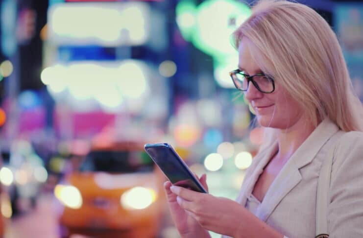 Temps de travail et travail du temps. Depositphotos_