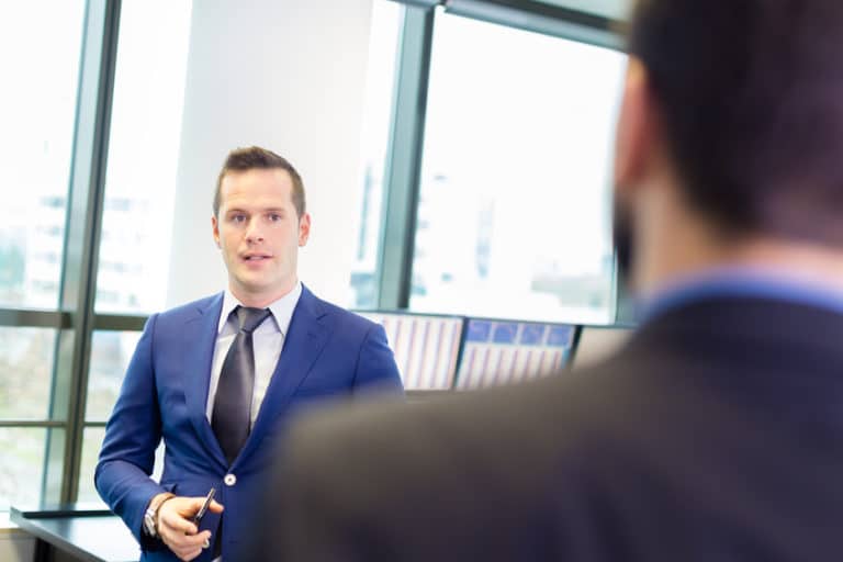 Comment réussir un entretien face à un recruteur retors