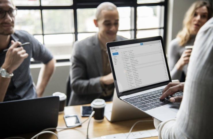 Devenir manager de transition indépendant grâce au portage salarial