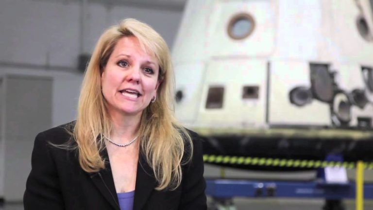 Gwynne Shotwell, présidente de Space X, défend son boss Elon Musk