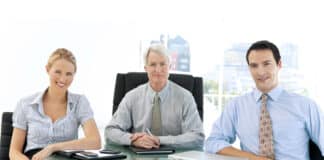 Fusion de sociétés par actions attention dangers credit Depositphotos