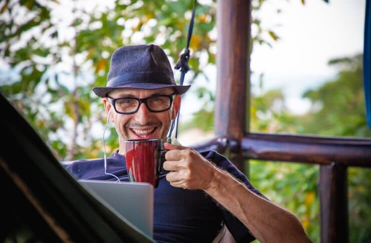 Télétravail et norme de l'identité