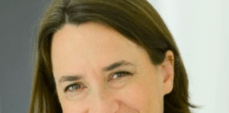 Delphine d’Amarzit