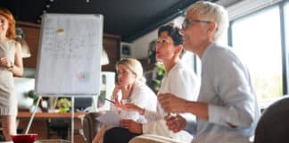 Leadership les qualités et les comportements que vous devez avoir credit Depositphotos