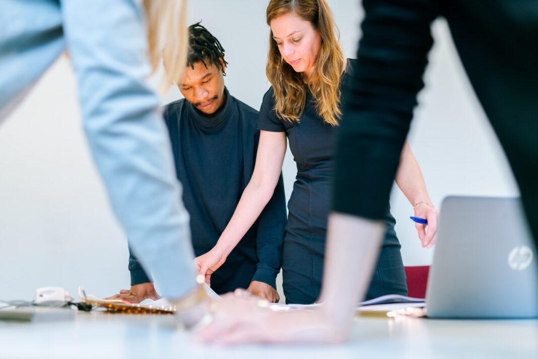 Démissionner pour échapper au présentiel.