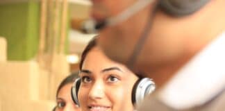 Intelligence ambiante : l’IA peut-elle anticiper les demandes des clients ? Intelligence ambiante