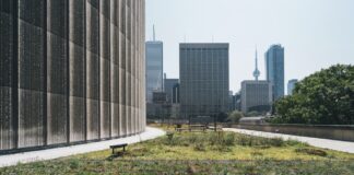 Pourquoi se former aux métiers (tertiaires) du développement durable ? Pourquoi se former aux métiers (tertiaires) du développement durable ?