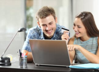 Banques en ligne : qu’est-il nécessaire que vous sachiez avant de quitter votre banque traditionnelle ? qu’est-il nécessaire que vous sachiez avant de quitter votre banque traditionnelle ?