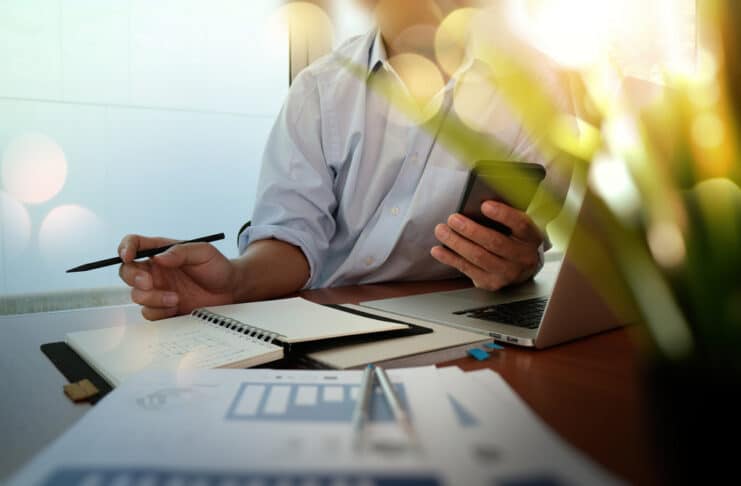 Les 5 avantages d’un logiciel SIRH 5 avantages d’un logiciel SIRH CreditPhoto Depositphotos