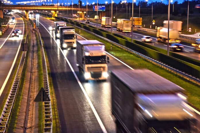 Transport routier et solution verteCreditPhoto Depositphotos