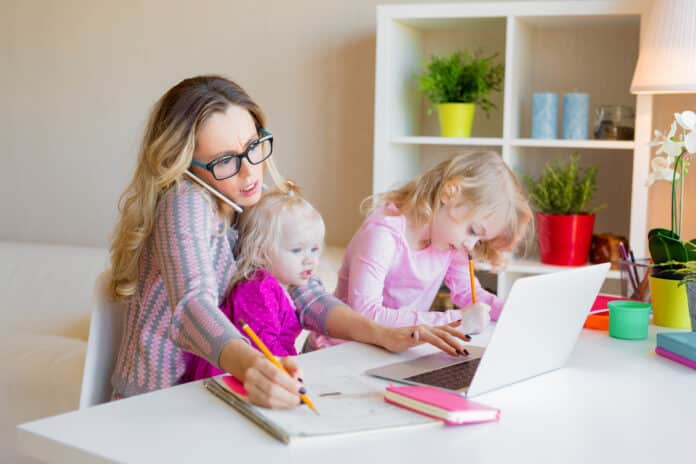Soutenir vos collaborateurs dans leur rôle de parent améliore leur engagement et l’égalité
