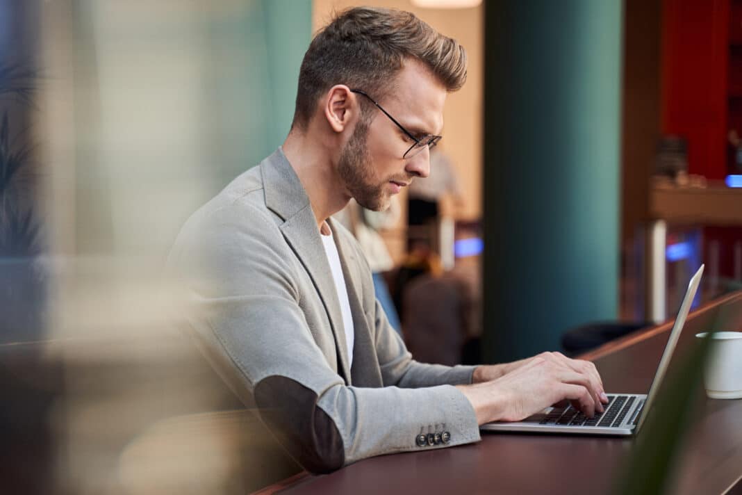 Se lancer à son compte, 5 points à régler avantcredit Depositphotos