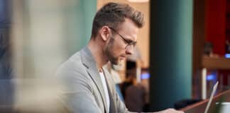 Se lancer à son compte, 5 points à régler avant Se lancer à son compte, 5 points à régler avantcredit Depositphotos