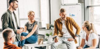 Répondre à la pénurie de talents dans les Field Service Management credit Depositphotos