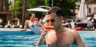 manager son équipe pendant les vacances Depositphotos HayDmitriy