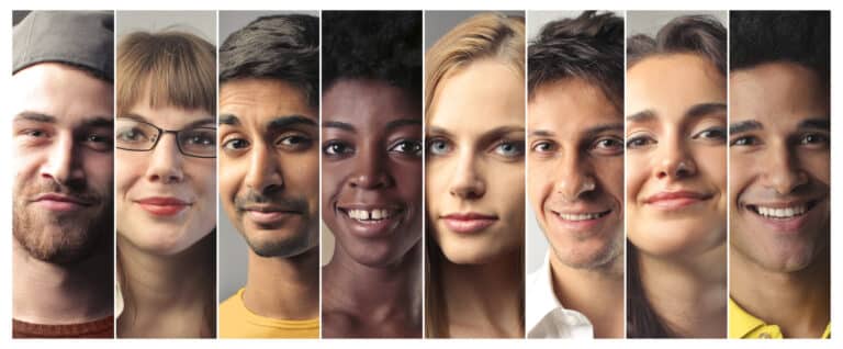 community manager credit Depositphotos_Oly18