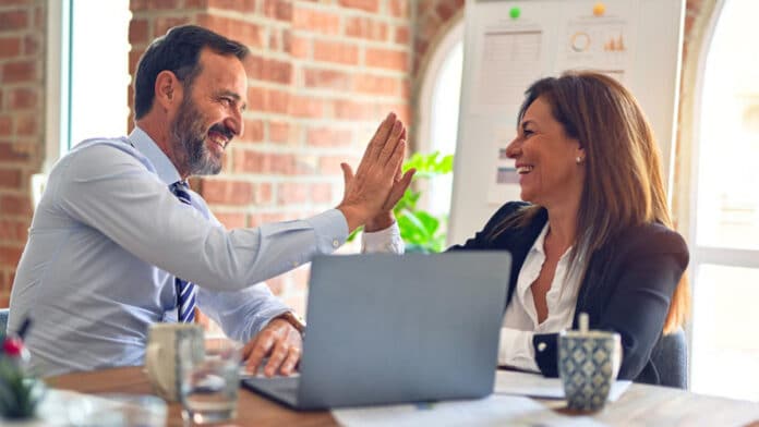 Comment recruter le 1er salarié