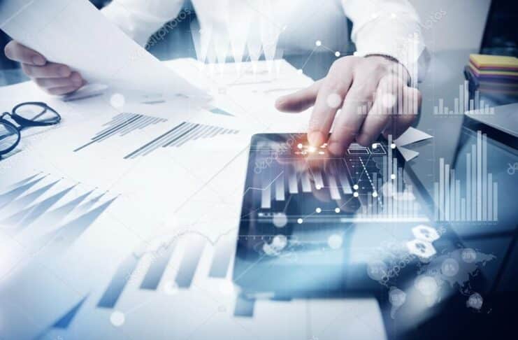 Comment la digitalisation révolutionne le management dans l’industrie La digitalisation révolutionne le management.credit depositphotos_kantver