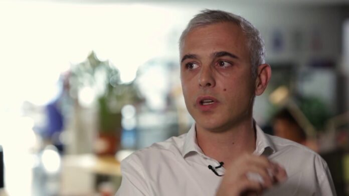 Louis David Benyayer credit Youtube