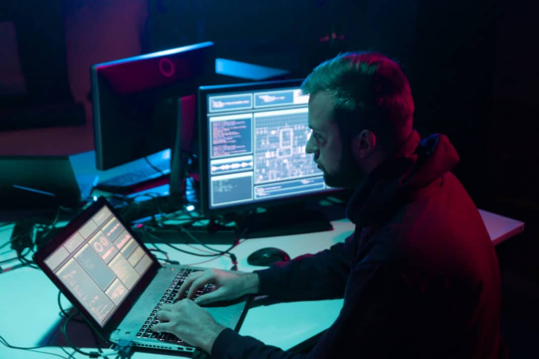 cyberattaques Les cyber-arnaques pendant les fêtesDepositphotos_shmeljov