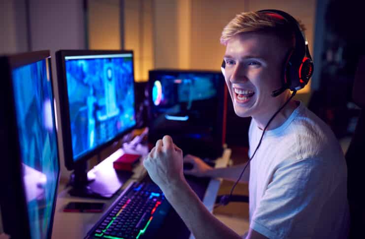 Eduquer pour intégrer l’écoresponsabilité dans la formation des professionnels du jeu vidéo Intégrer des pratiques écoresponsables dans le développement des jeux vidéo Depositphotos_Monkeybusiness