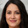 Hélène Tarlet, Rédactrice