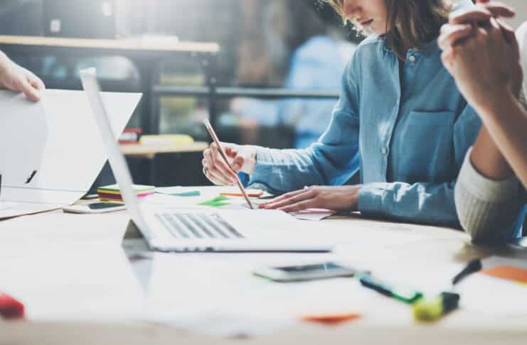 revolution du travail vers le flex office Depositphotos_kantver