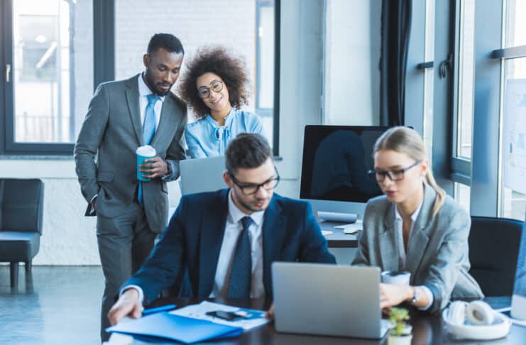 Tech et emploi : comment concilier le meilleur des deux mondes Tech et emploi Depositphotos_Y-Boychenko