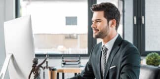 L’intelligence artificielle, un outil de compétitivité au service des professionnels du droit Metiers du droit et intelligence artificielle Depositphotos_AndrewLozovyi