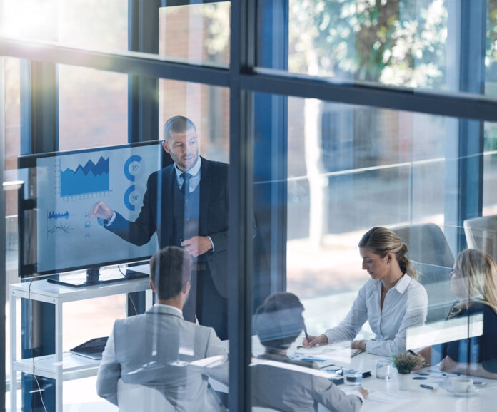 Renaissance stratégique du DAF atout-clé de l'entreprise française Depositphotos_PeopleImages.com