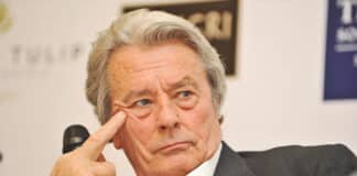 La fortune d’Alain Delon : acteur doué et hommes d’affaires prospère La fortune d'Alain Delon acteur doué et hommes d'affaires prospère Depositphotos LyazaTretyakova