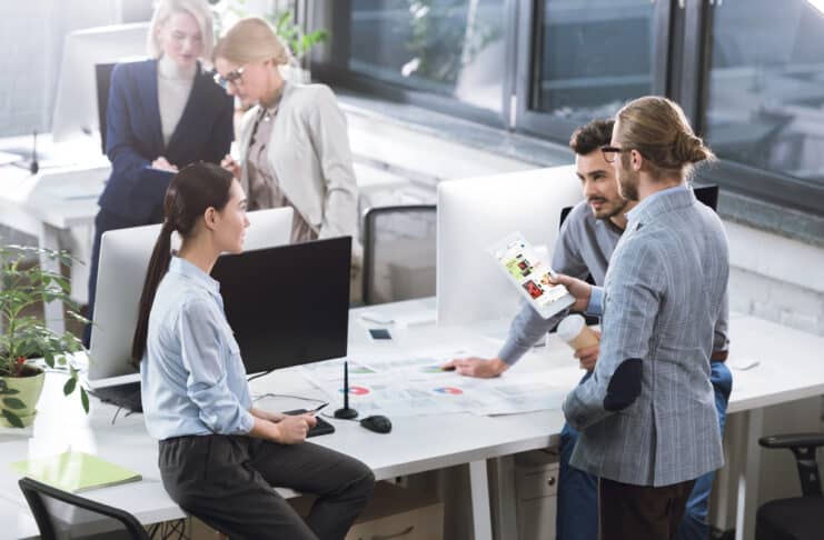 Le Social Listening un outil essentiel pour les Directeurs Marketing Depositphotos_ArthurVerkhovertsky
