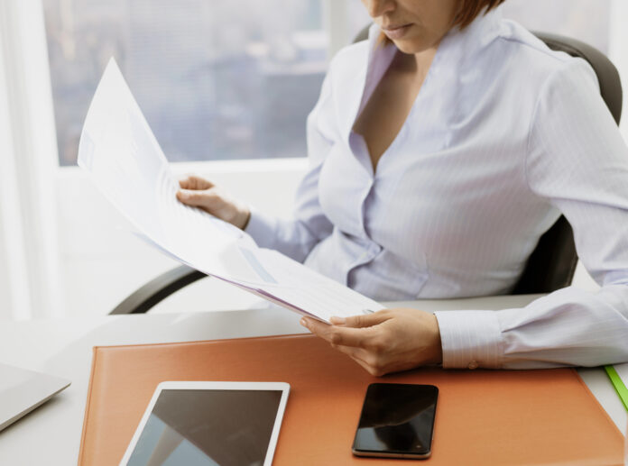 Finance durable pourquoi le directeur financier Depositphotos stokette