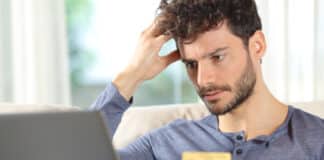 La fraude à la mule financière : comment vous protéger La fraude à la mule Depositphotos_AntonioGuillemF