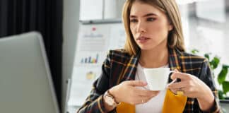 Les collaborateurs piliers du succès Depositphotos_Haydmitry