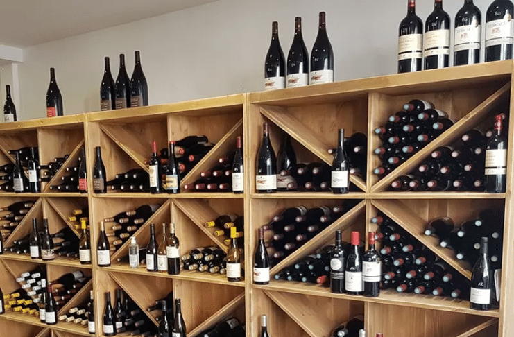 Mettez en valeur votre commerce -etagere-a-vin-h195-cm-capacite-300-bouteilles-bois-massif-1.jpg