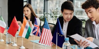 Stratégie de communication des entreprises : l’importance croissante de la géopolitique Stratégie de Communication des Entreprises Depositphotos_Haydmitri