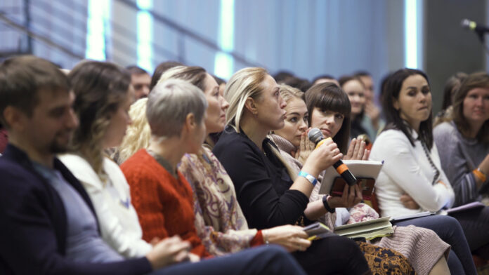 Développement nearshore Depositphotos_MediaWhalestock