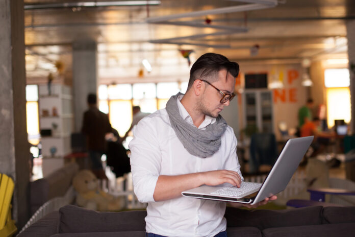 Depositphotos_Le continuum de l’expérience collaborateur