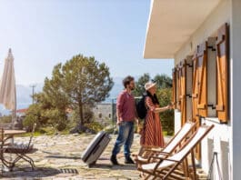 Airbnb Depositphotos_pikselstock