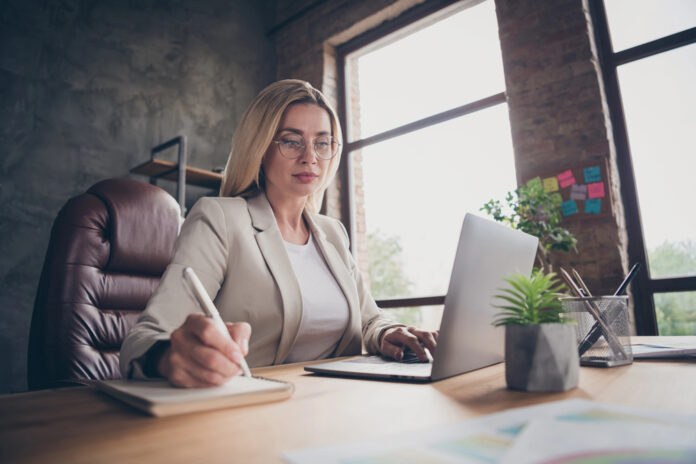 La révolution juridique de l'IA  Depositphotos_deagreez1