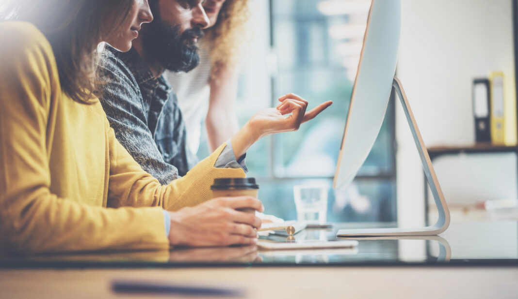 Comment ne pas tomber amoureux… d’une action credit Depositphotos