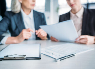 Que devient votre contrat de mutuelle credit Depositphotos