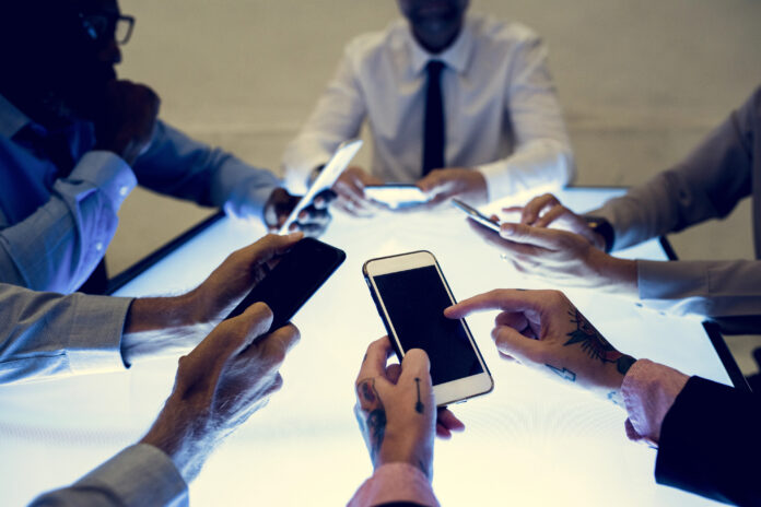 Smartphones, ce cheval de Troie credit Depositphoto